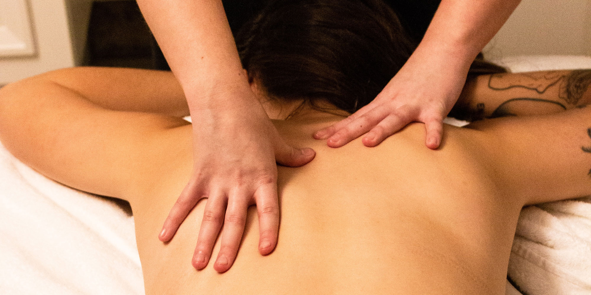 back treatment by physiotherapist